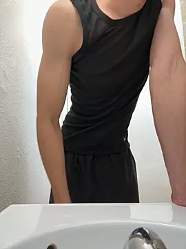 gymratforyouu online show from October 29, 9:36 pm