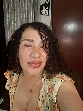 Snapshot of Lina_444 chatting on July 18, 1:36 am Lina 444 online show from July 18, 1:36 am