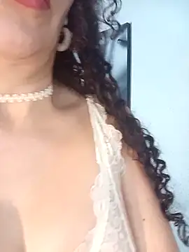 Snapshot of Lina_444 chatting on October 4, 1:40 am Lina 444 online show from October 4, 1:40 am