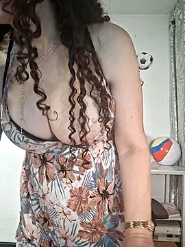 Snapshot of Lina_444 chatting on June 14, 2:24 am Lina 444 online show from June 14, 2:24 am