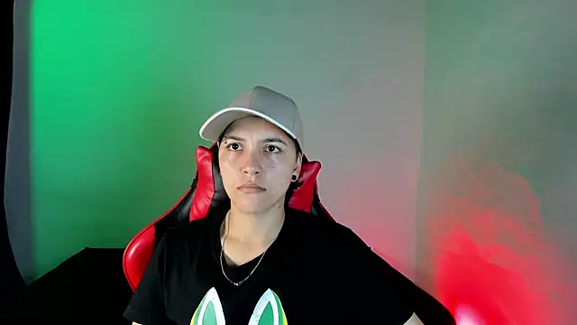 Snapshot of nicocoox chatting on November 4, 1:53 am nicocoox online show from November 4, 1:53 am