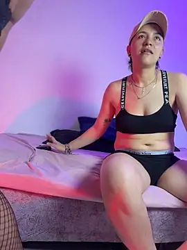 Snapshot of nicocoox chatting on February 1, 2:43 am nicocoox online show from February 1, 2:43 am