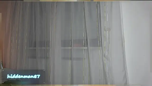 hiddenman87 online show from March 31, 9:50 pm