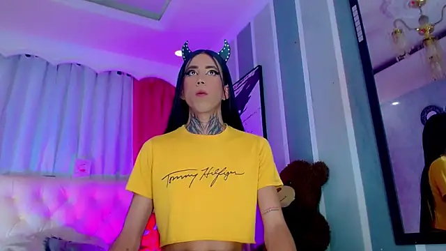 Julia Bulette1 online show from April 7, 1:18 am