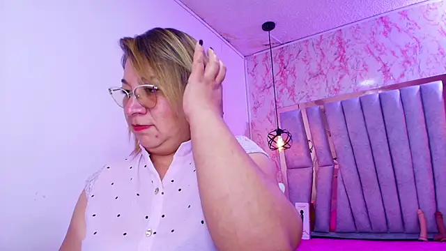 MaylinRosse  online show from November 3, 6:55 pm