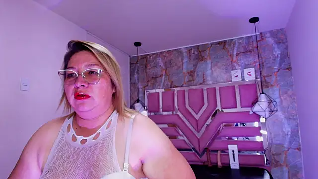 MaylinRosse  online show from September 22, 7:09 pm