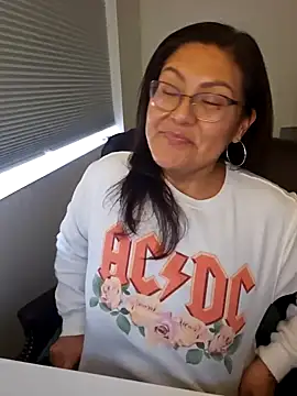 sw33th3art online show from November 26, 7:14 pm