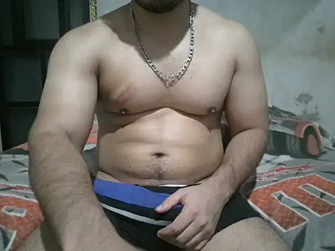 Snapshot of Alcee490 chatting on November 23, 2:32 am Alcee490 online show from November 23, 2:32 am