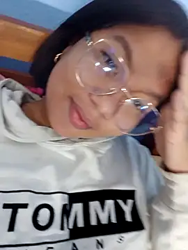 little onixx online show from October 2, 11:57 am