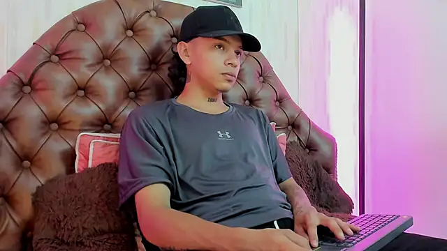noah blake0 online show from September 24, 2:51 am