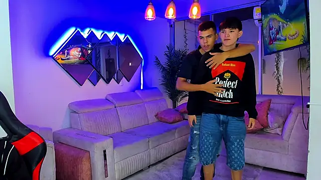 Houseofwarrios online show from April 8, 5:31 am