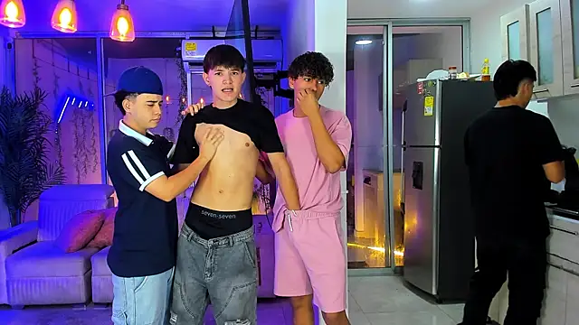 Houseofwarrios online show from March 27, 5:38 am