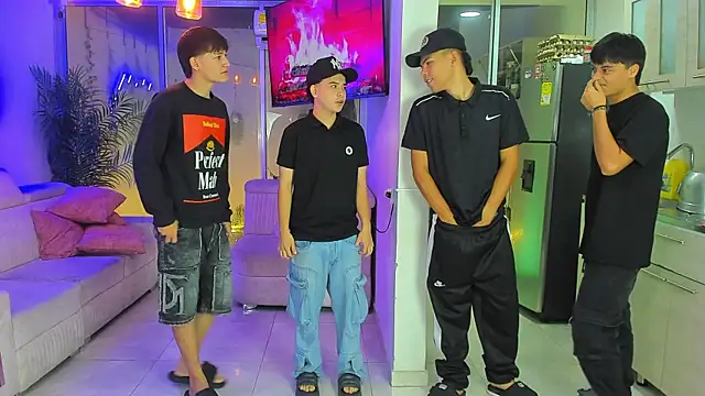 Houseofwarrios online show from April 15, 5:46 am