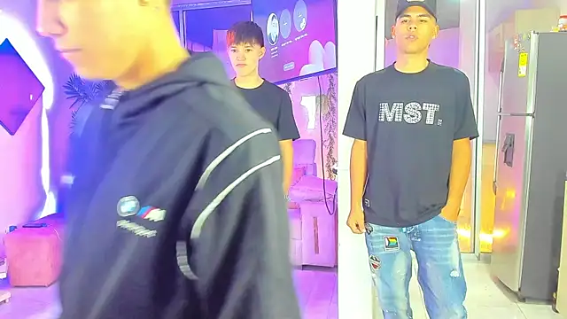 Houseofwarrios online show from April 2, 5:25 am