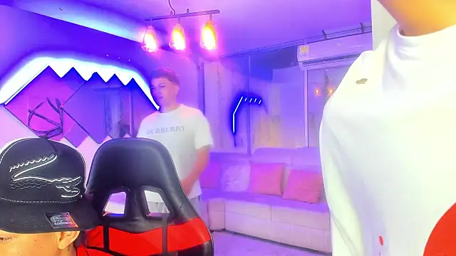 Houseofwarrios online show from December 22, 5:40 am