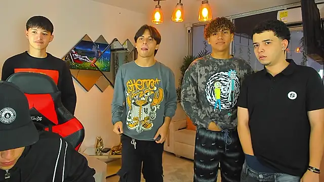 Houseofwarrios online show from March 1, 5:40 am