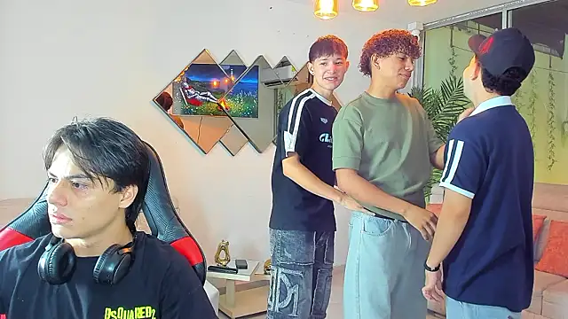 Houseofwarrios online show from March 4, 5:15 am