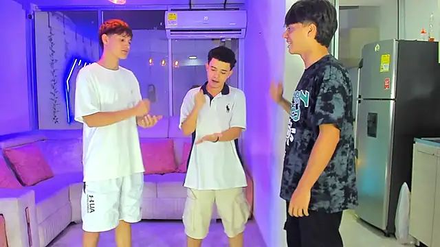 Houseofwarrios online show from January 10, 5:36 am