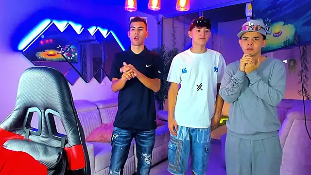 Houseofwarrios online show from April 17, 5:32 am