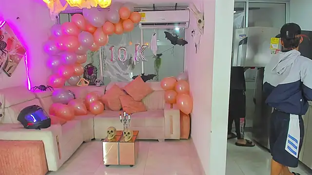 Snapshot of Houseofwarrios chatting on October 29, 5:06 am Houseofwarrios online show from October 29, 5:06 am