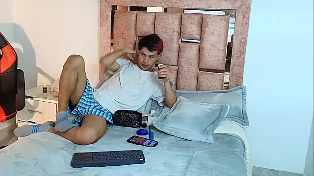 DemianSalvatore online show from November 30, 7:25 pm