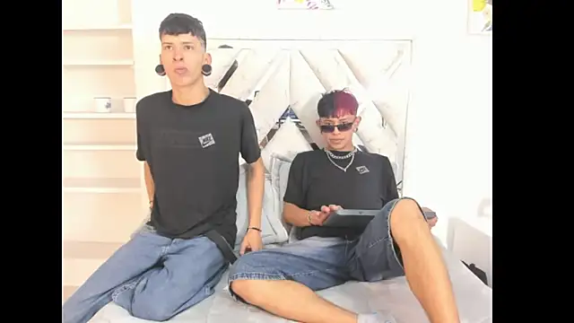 Snapshot of DemianSalvatore chatting on September 30, 12:44 pm DemianSalvatore online show from September 30, 12:44 pm