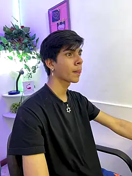 David 925  online show from December 15, 8:03 pm