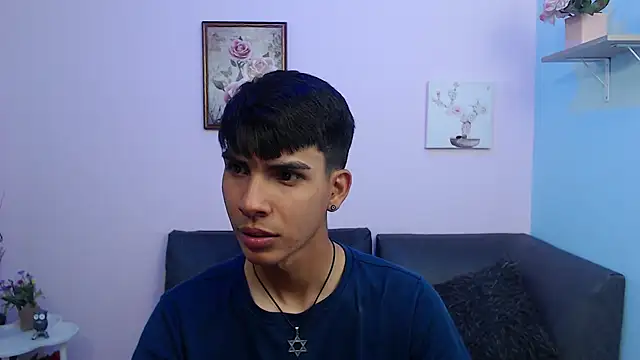 Snapshot of David_925_ chatting on October 12, 4:36 am David 925 online show from October 12, 4:36 am