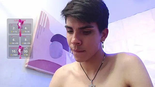 Snapshot of David_925_ chatting on November 19, 8:14 am David 925 online show from November 19, 8:14 am