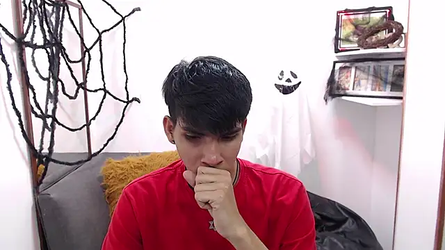 Snapshot of David_925_ chatting on October 29, 4:00 am David 925 online show from October 29, 4:00 am