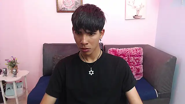 Snapshot of David_925_ chatting on September 23, 3:57 am David 925 online show from September 23, 3:57 am