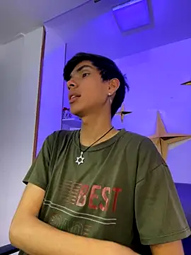 David 925  online show from December 17, 4:17 am