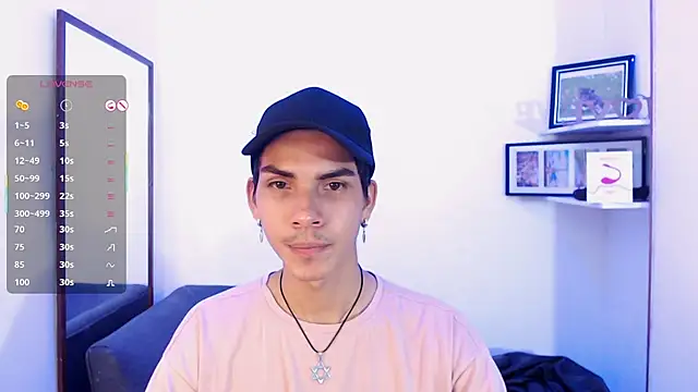 Snapshot of David_925_ chatting on November 30, 4:52 pm David 925 online show from November 30, 4:52 pm