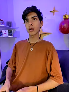 David 925  online show from December 14, 10:32 am