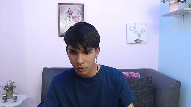 Snapshot of David_925_ chatting on September 19, 4:16 am David 925 online show from September 19, 4:16 am