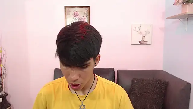 Snapshot of David_925_ chatting on October 28, 3:29 am David 925 online show from October 28, 3:29 am