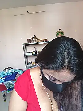 queendivya online show from May 14, 5:37 am