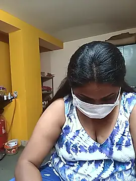 queendivya online show from January 17, 1:15 pm