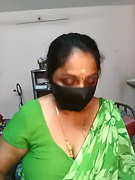 queendivya online show from April 23, 2:40 pm