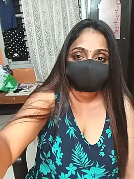 queendivya online show from May 13, 5:31 pm