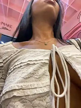 Savannahfisher online show from April 4, 11:55 pm