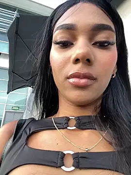 Savannahfisher online show from April 2, 11:00 pm