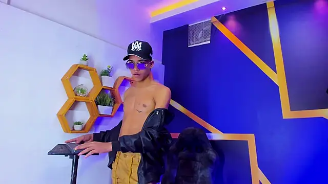 Imperialboys 2 online show from September 28, 3:57 am