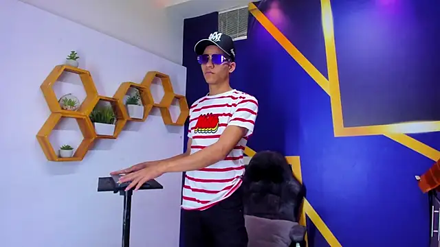 Imperialboys 2 online show from September 30, 4:07 am