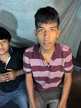 Snapshot of P4NT0J4 chatting on February 6, 5:14 am P4NT0J4 online show from February 6, 5:14 am