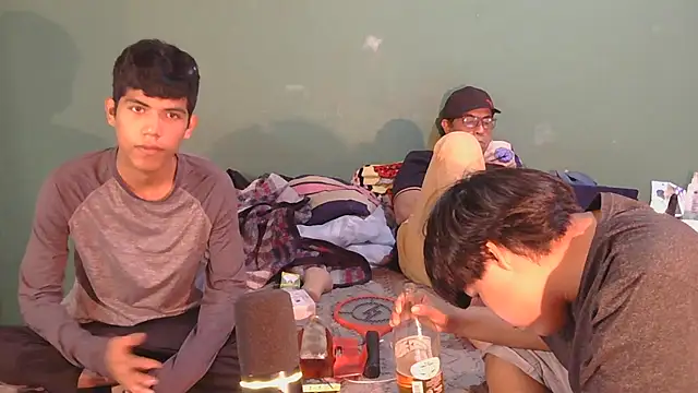 P4NT0J4 online show from March 8, 5:44 am