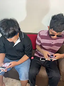 Snapshot of P4NT0J4 chatting on February 5, 1:01 am P4NT0J4 online show from February 5, 1:01 am