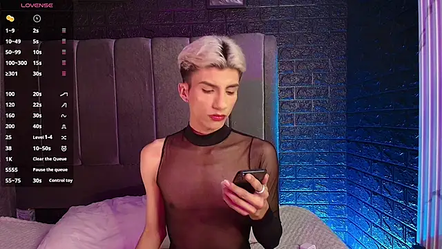 Erick Velveth online show from November 14, 5:44 am