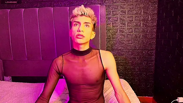 Erick Velveth online show from November 9, 5:44 am