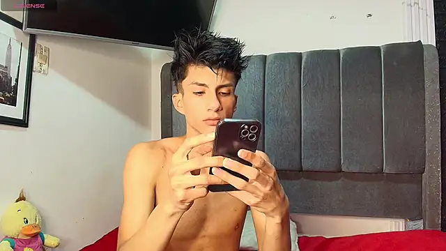 Erick Velveth online show from April 7, 4:58 am